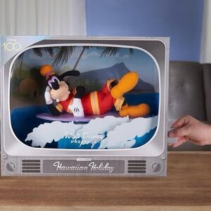 Disney100 Years of Wonder Walt Disney Presents “Hawaiian Holiday” Goofy Plush